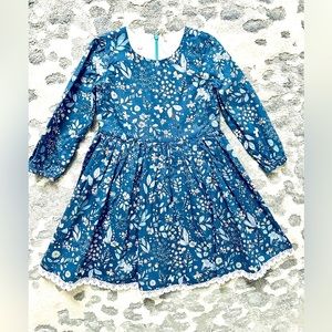 Girls dress size 4 toddler